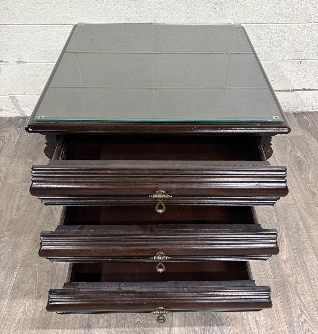 Vintage Tommy Bahama Royal Kaha Black Sands Mahogany Lamp Table Chest Nightstand