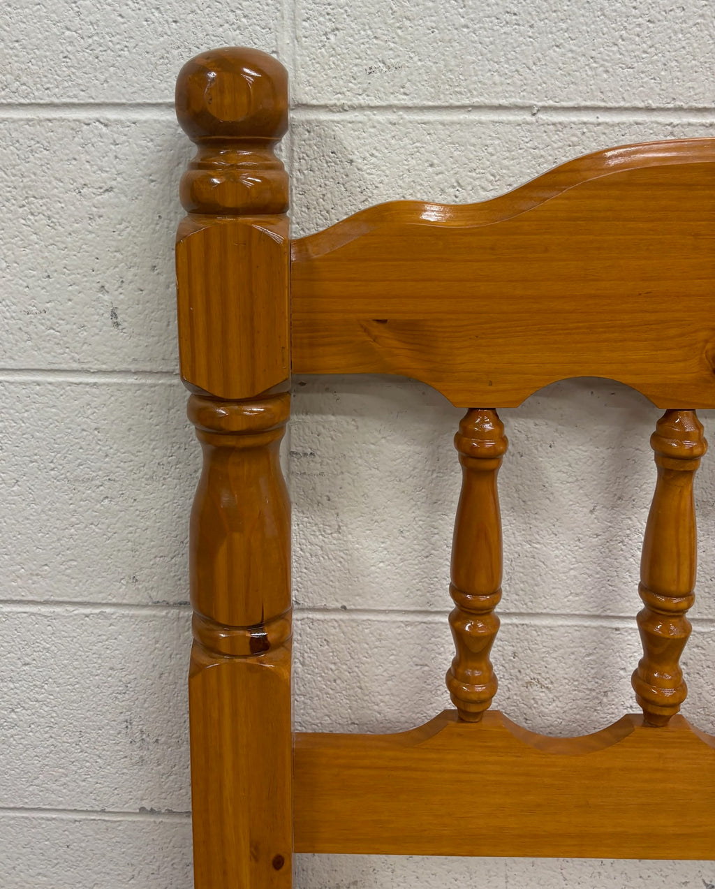 Vintage Twin Size Cannonball Spindle Headboard Bedframe