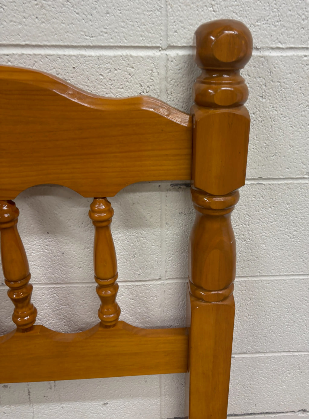 Vintage Twin Size Cannonball Spindle Headboard Bedframe