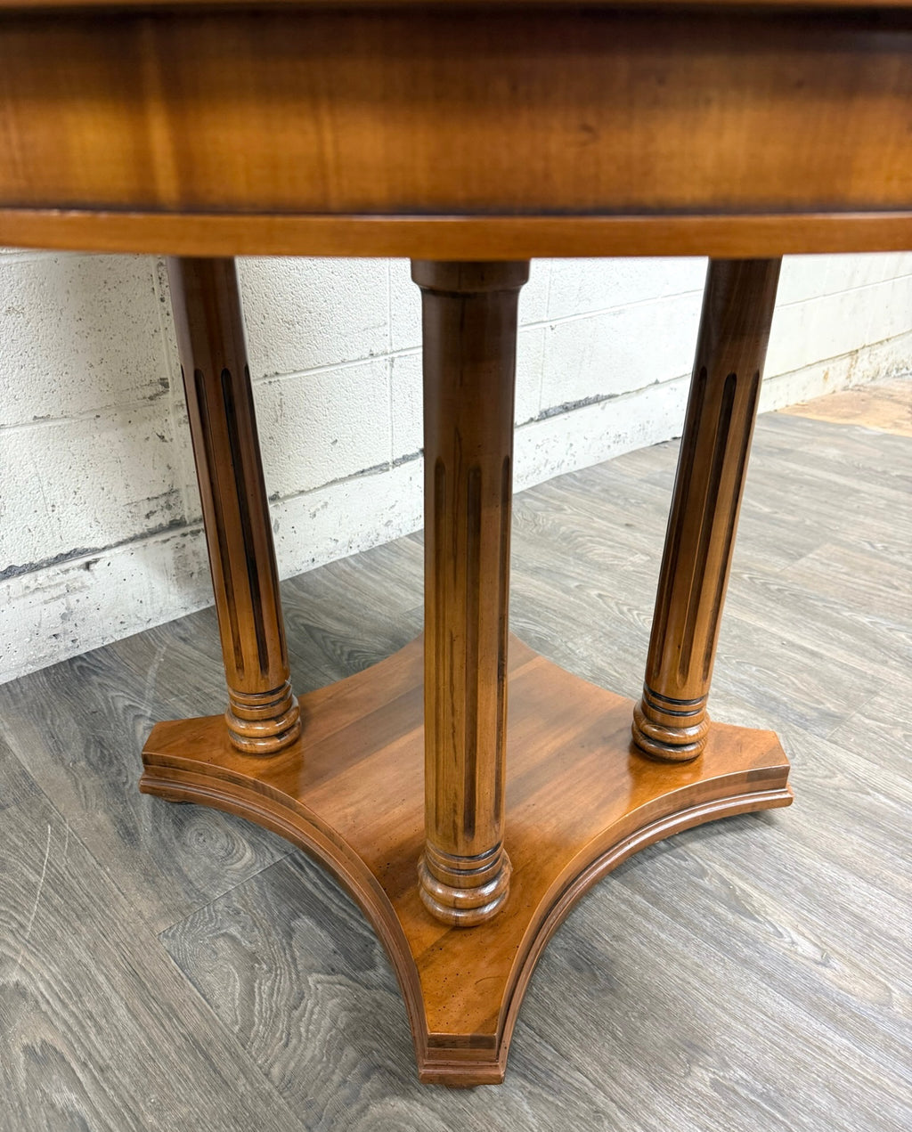 Vintage Neoclassical Regency Revival Walnut Pedestal Dining Table