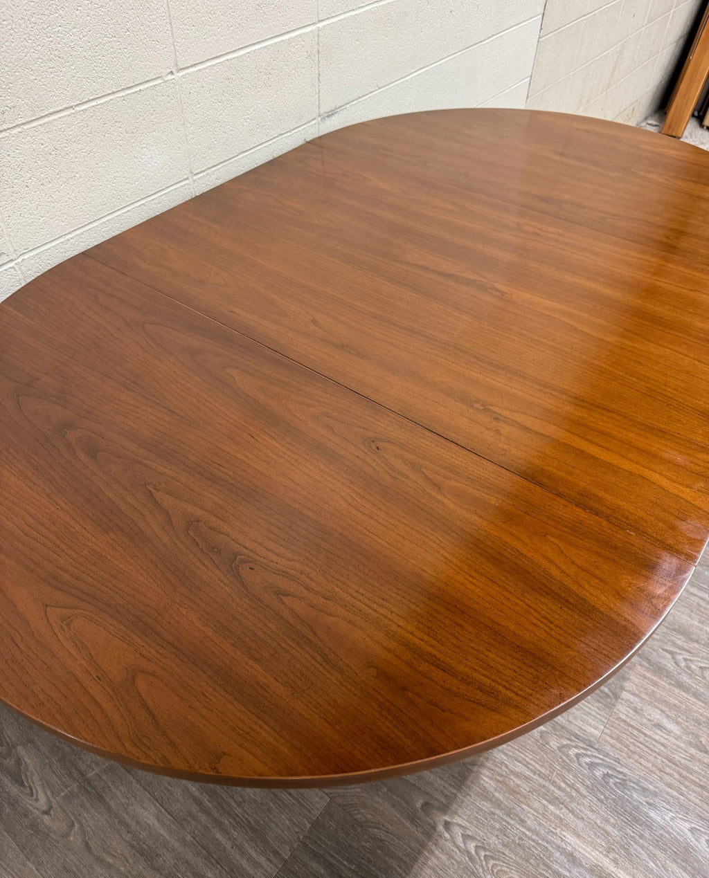 Vintage Neoclassical Regency Revival Walnut Pedestal Dining Table