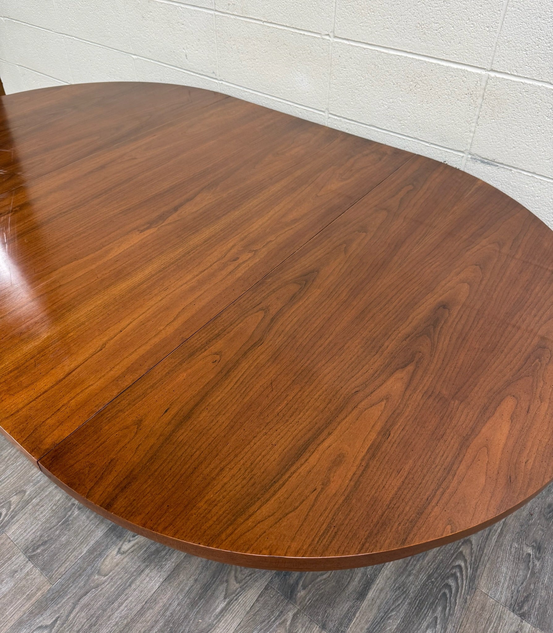 Vintage Neoclassical Regency Revival Walnut Pedestal Dining Table