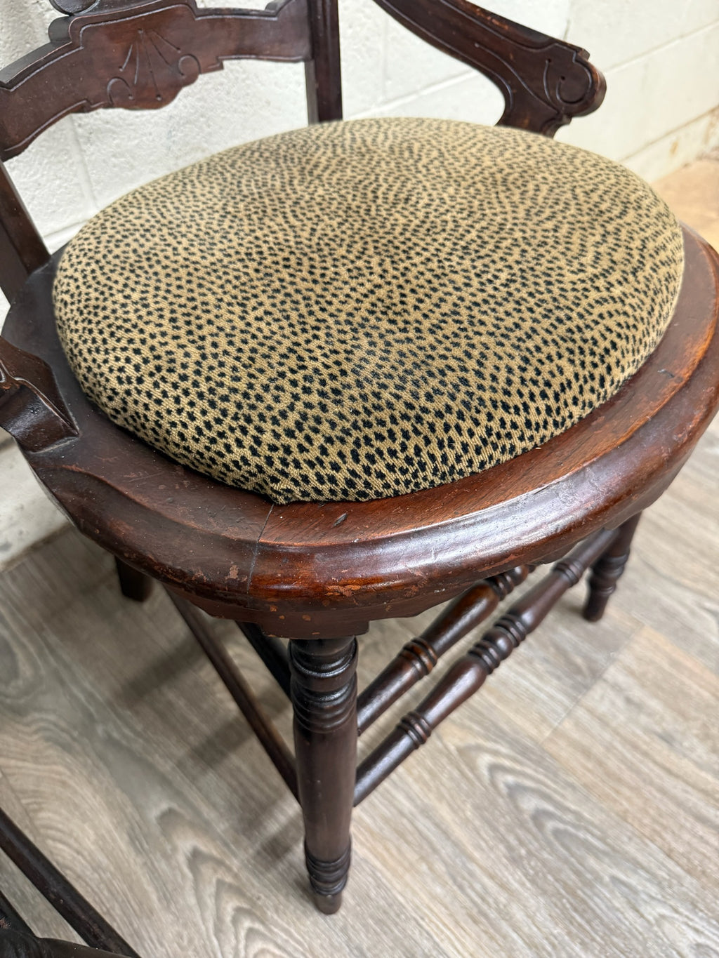 Antique Victorian Eastlake Style Walnut Dining Arm Chairs - Set of 4