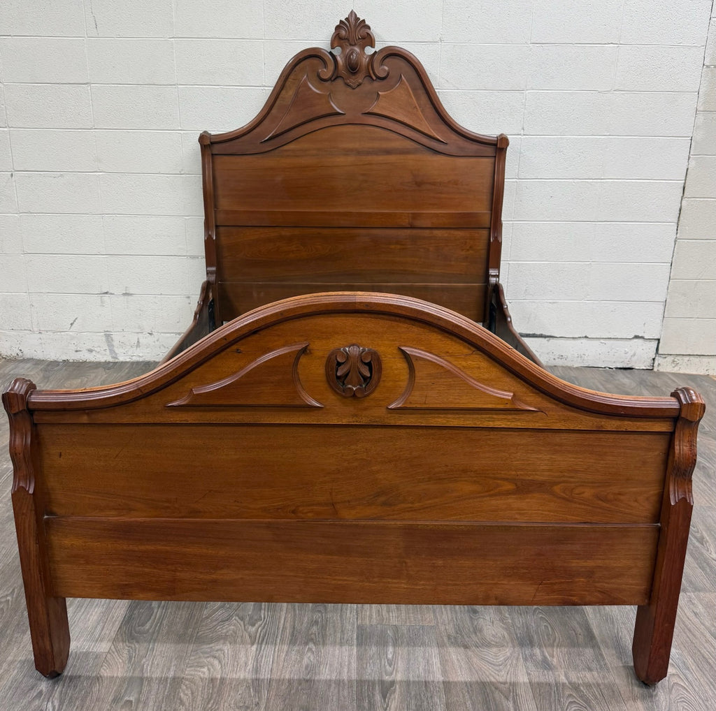 Antique Full Size Late Victorian Carved Walnut Bed