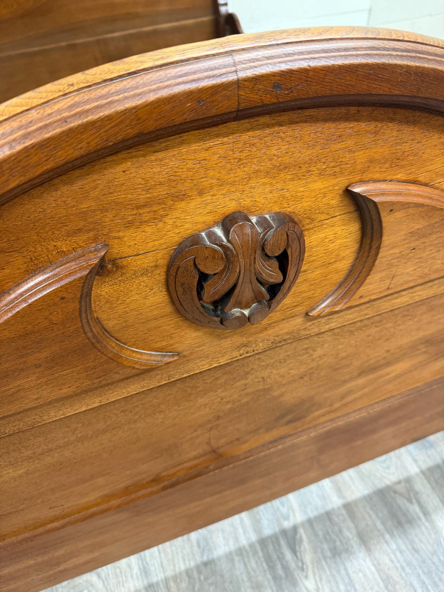 Antique Full Size Late Victorian Carved Walnut Bed