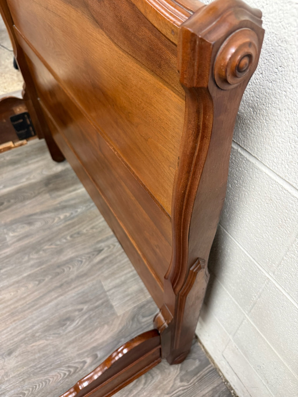 Antique Full Size Late Victorian Carved Walnut Bed
