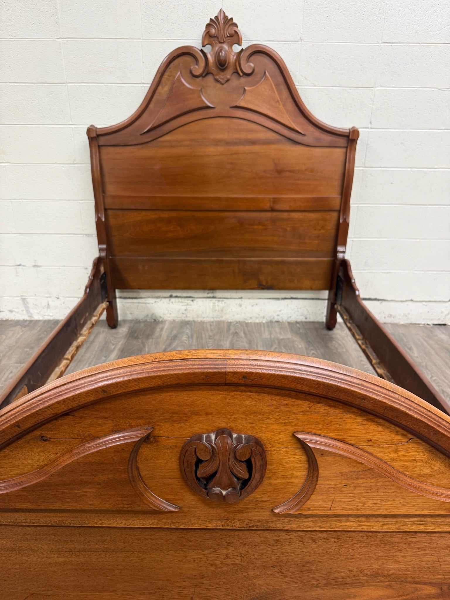 Antique Full Size Late Victorian Carved Walnut Bed
