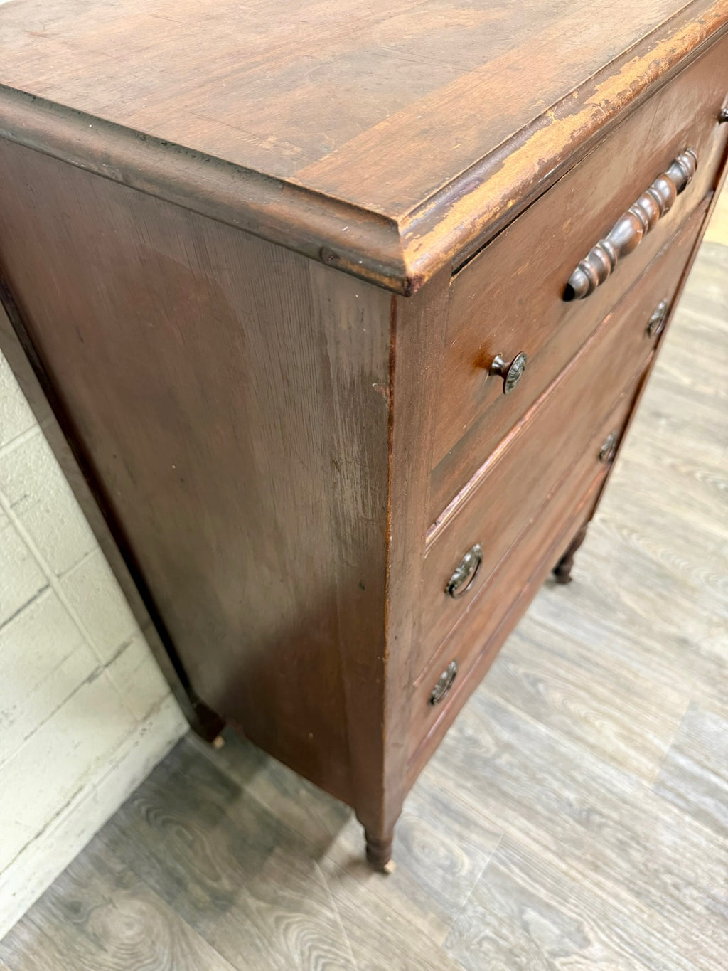 Antique Late Victorian Walnut Chest of Drawers