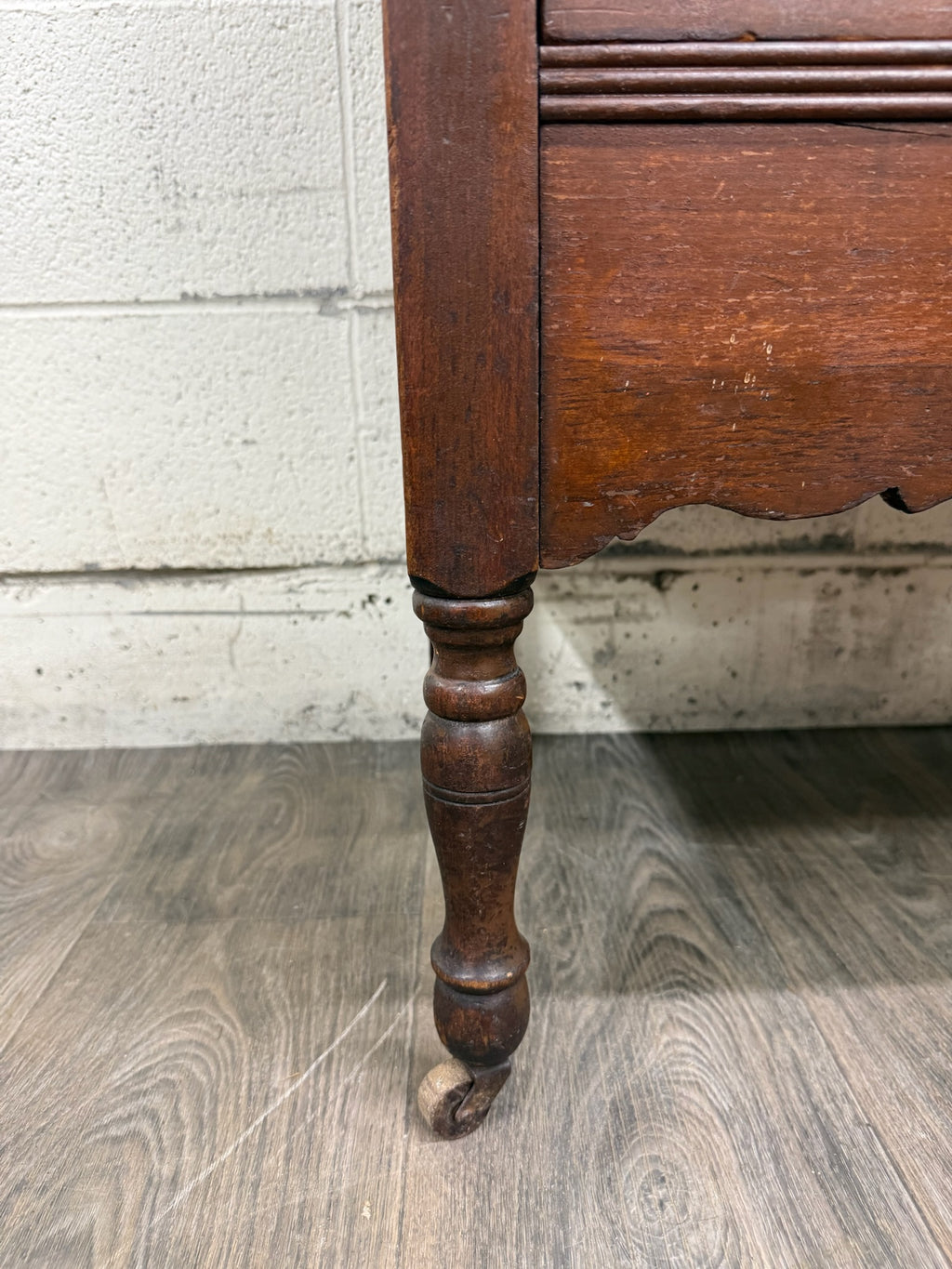 Antique Late Victorian Walnut Chest of Drawers