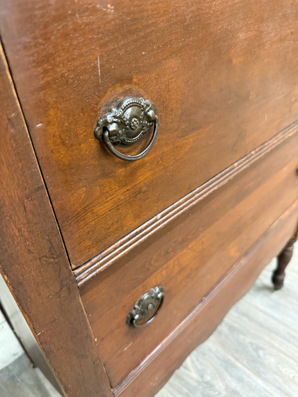 Antique Late Victorian Walnut Chest of Drawers