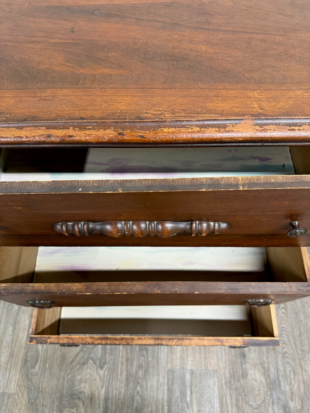 Antique Late Victorian Walnut Chest of Drawers