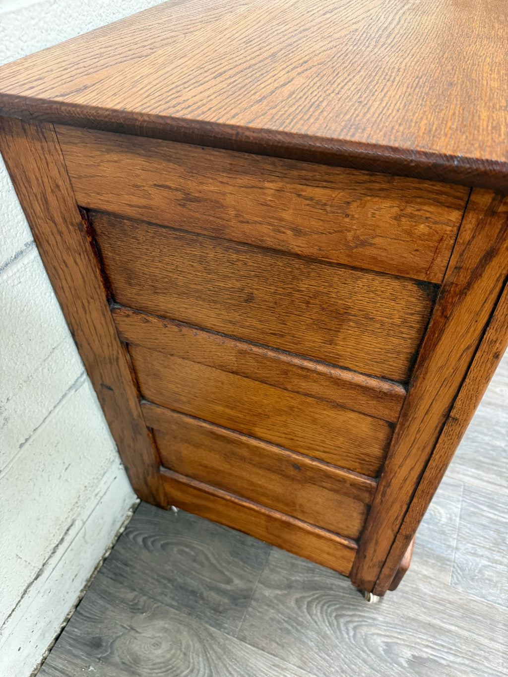 Antique Arts & Crafts Oak Washstand with Castors