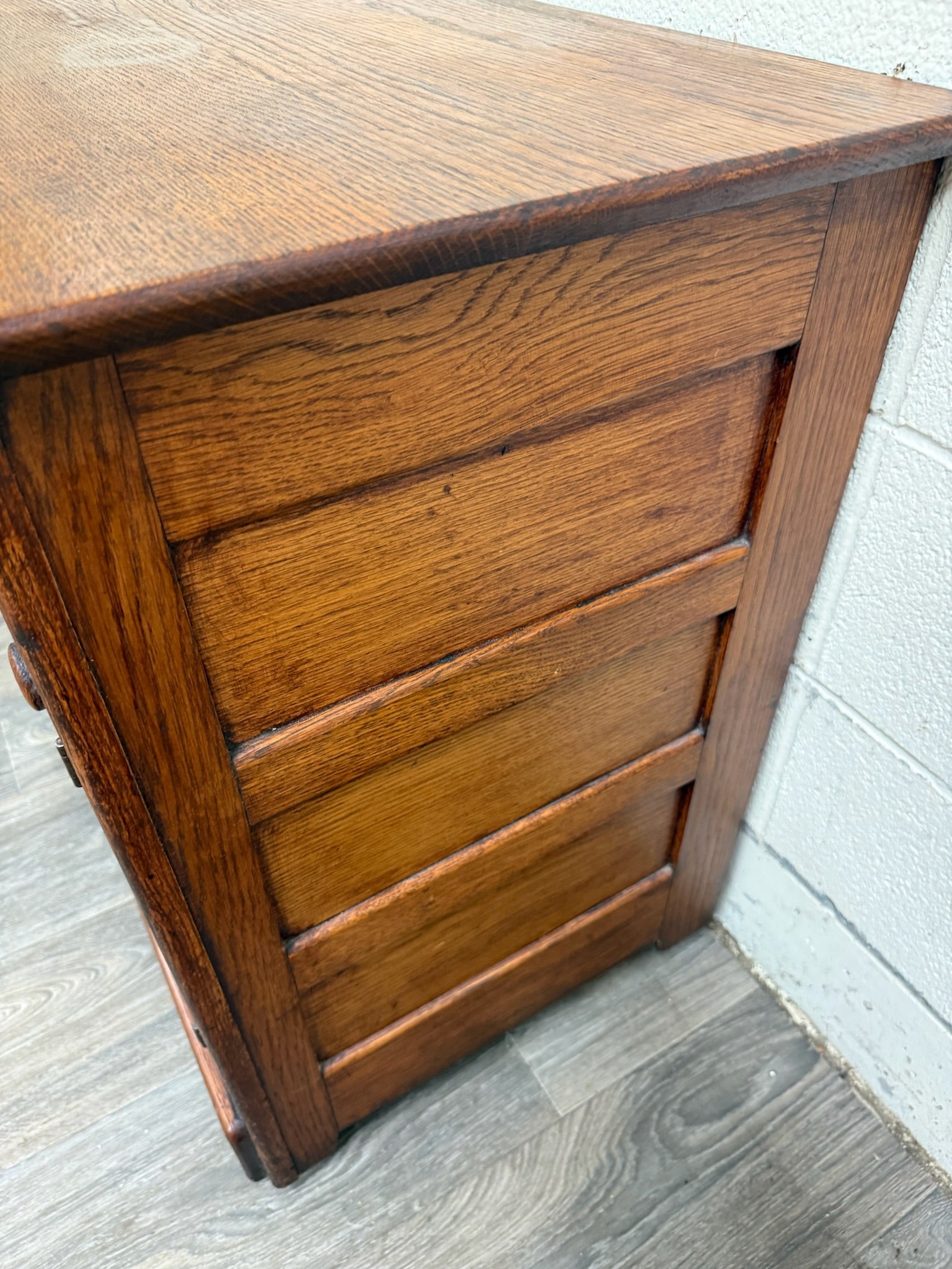 Antique Arts & Crafts Oak Washstand with Castors