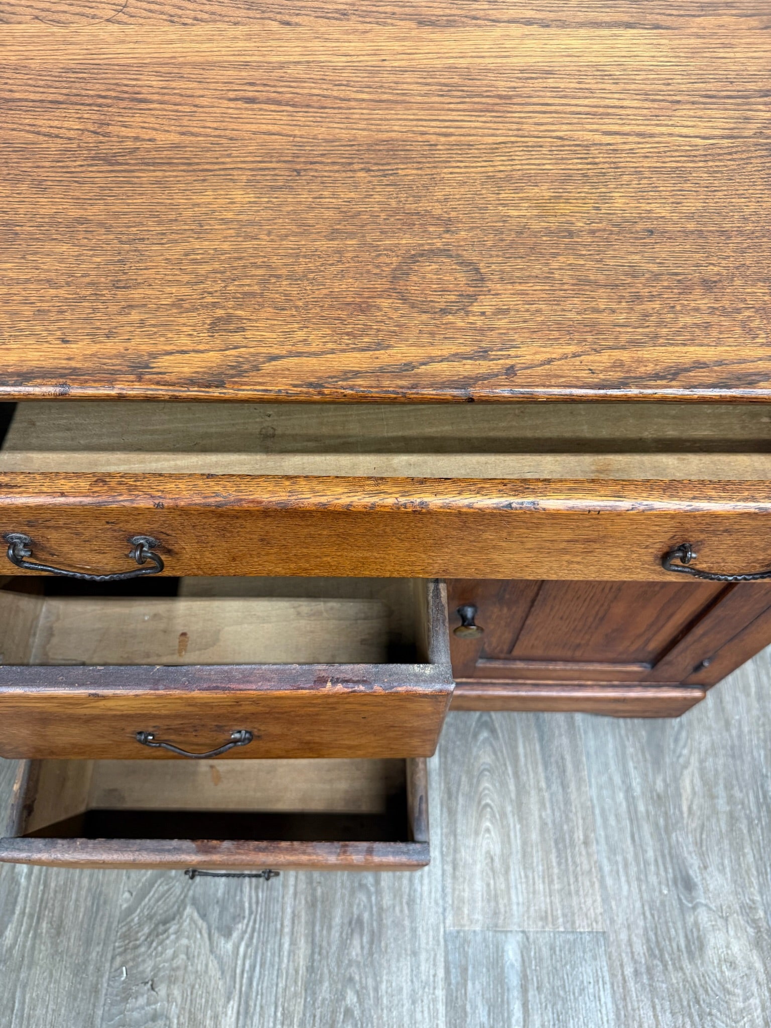 Antique Arts & Crafts Oak Washstand with Castors