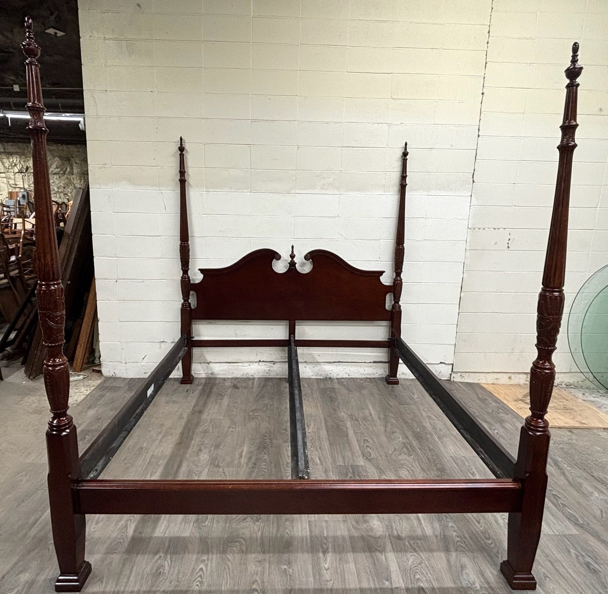 Vintage King Size Universal Furniture Chippendale Carved Four Poster Rice Bed