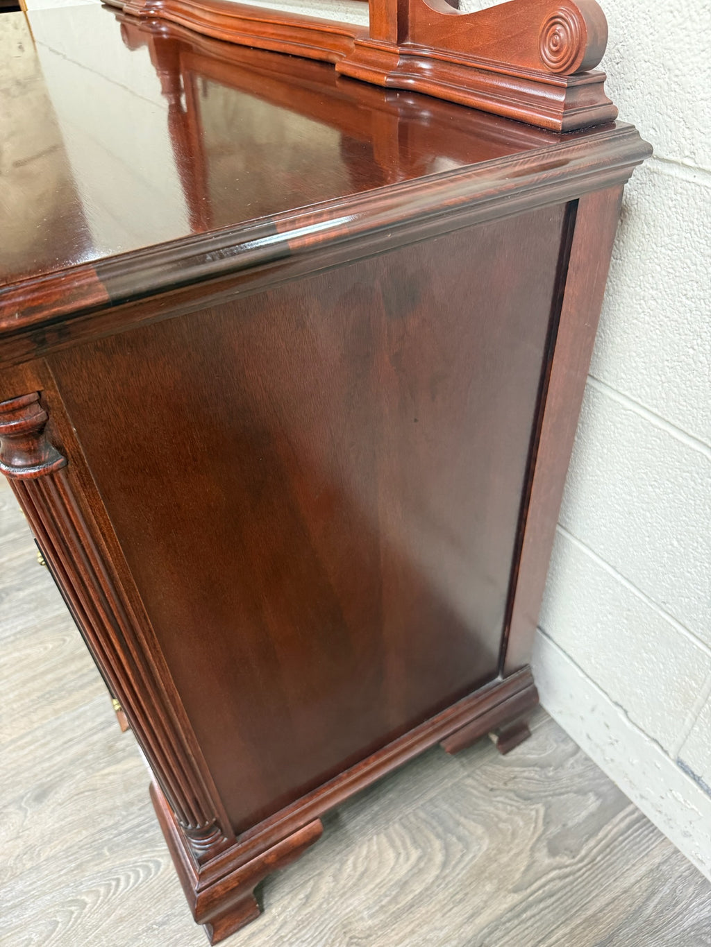 Vintage Thomasville Mahogany Vanity Dressing Table with Mirror