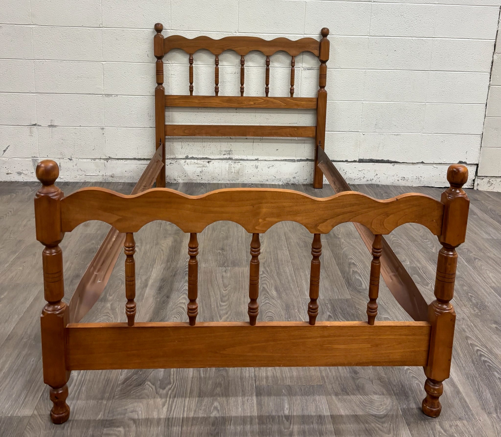 Vintage Twin Size Maple Cannonball Spindle Bed