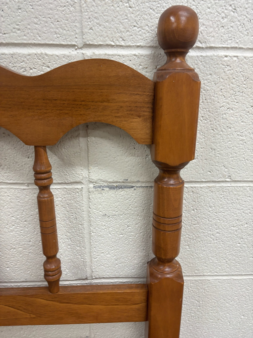Vintage Twin Size Maple Cannonball Spindle Bed