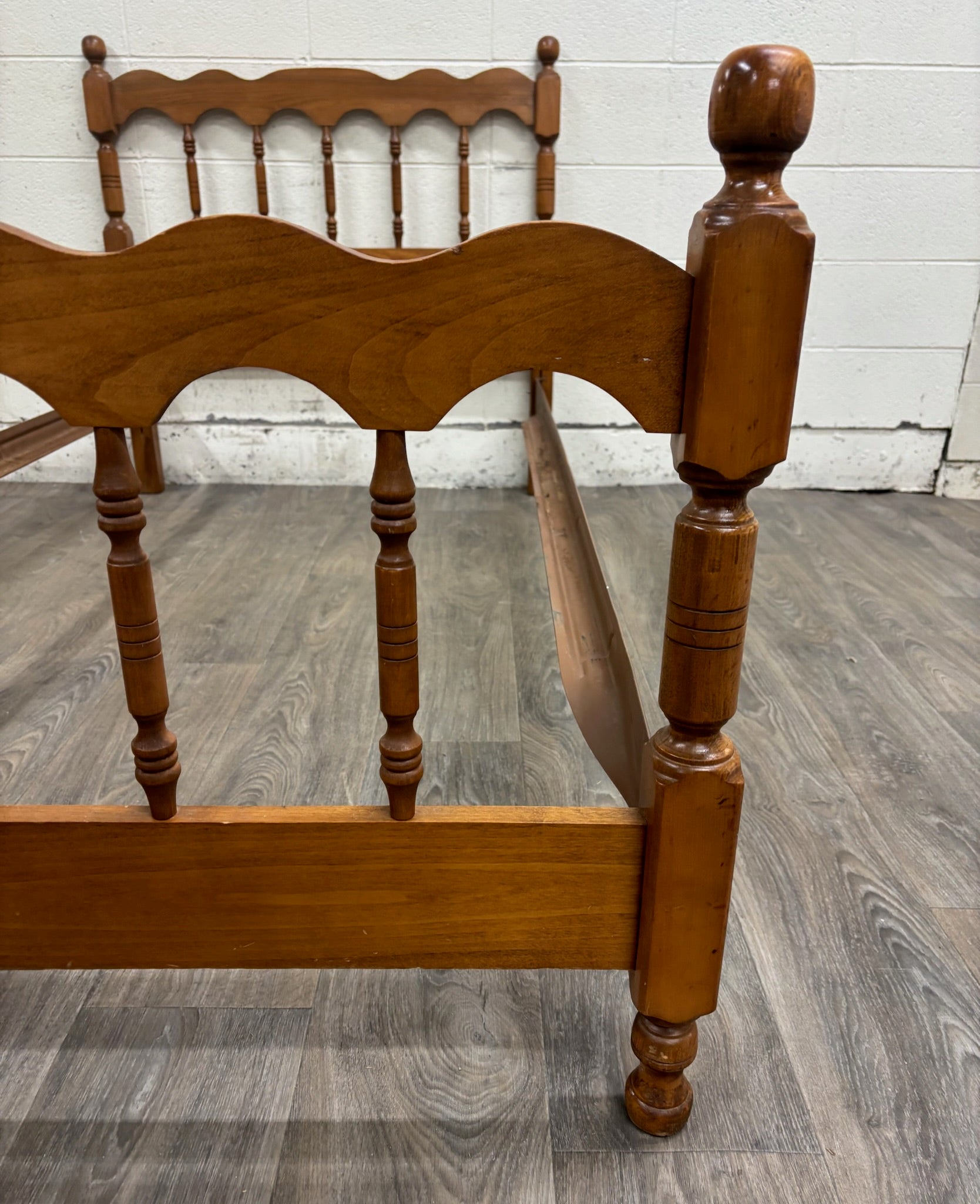 Vintage Twin Size Maple Cannonball Spindle Bed
