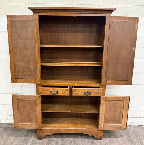 Antique Victorian Early American Quarter Sawn Oak Pie Safe