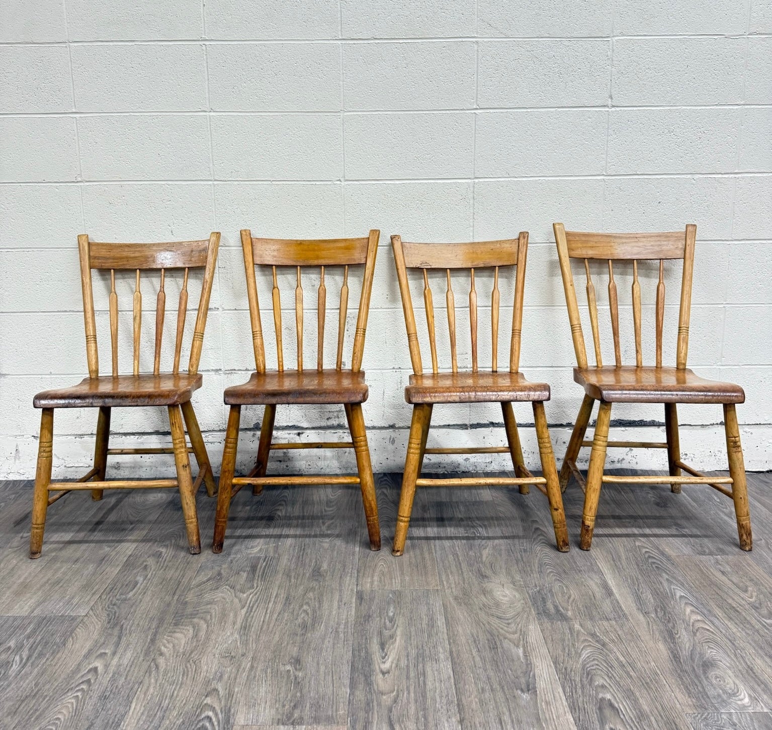 Antique Windsor Farmhouse Arrowback Plank Seat Dining Chairs