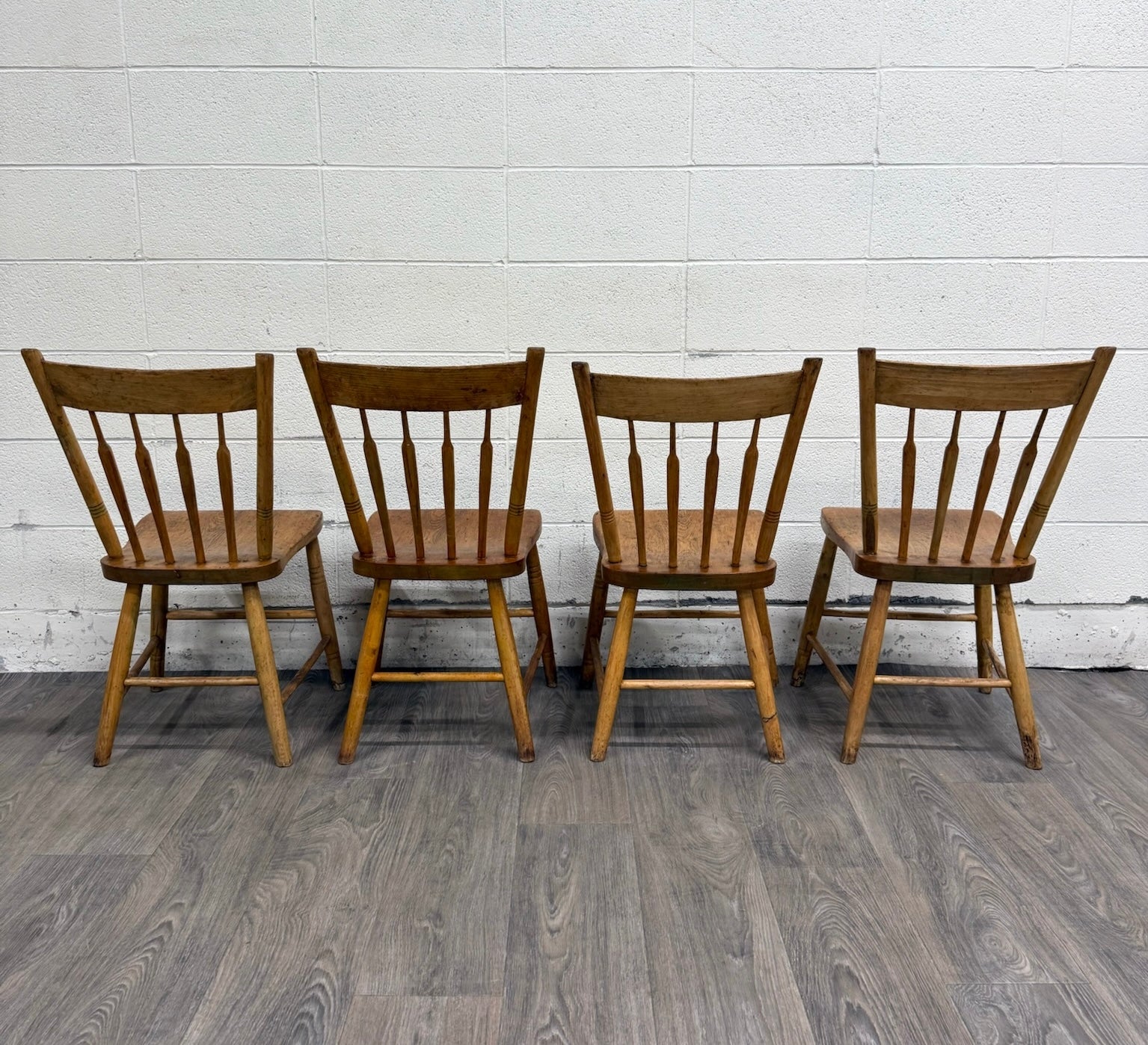 Antique Windsor Farmhouse Arrowback Plank Seat Dining Chairs