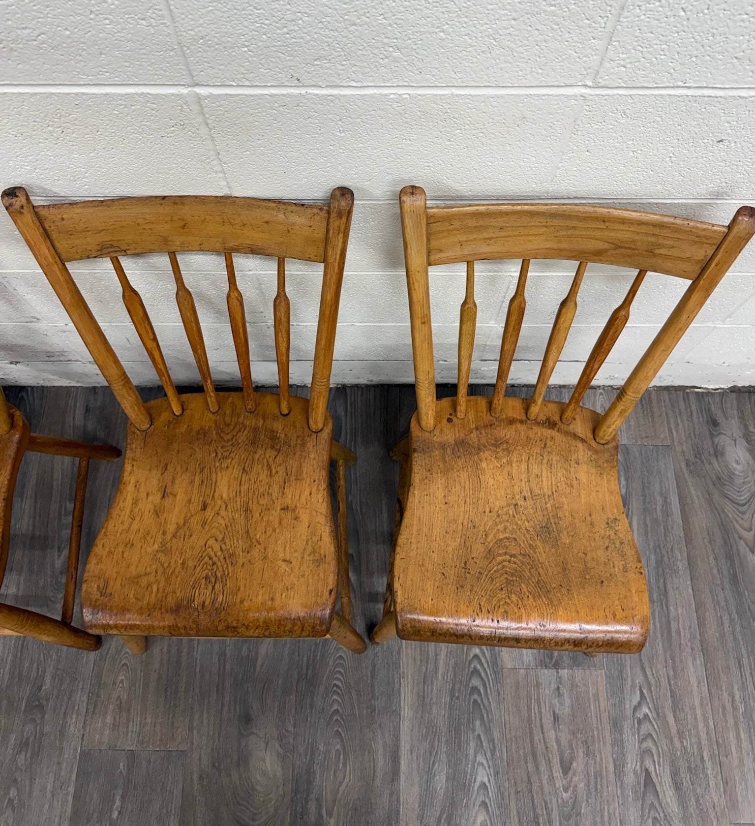 Antique Windsor Farmhouse Arrowback Plank Seat Dining Chairs