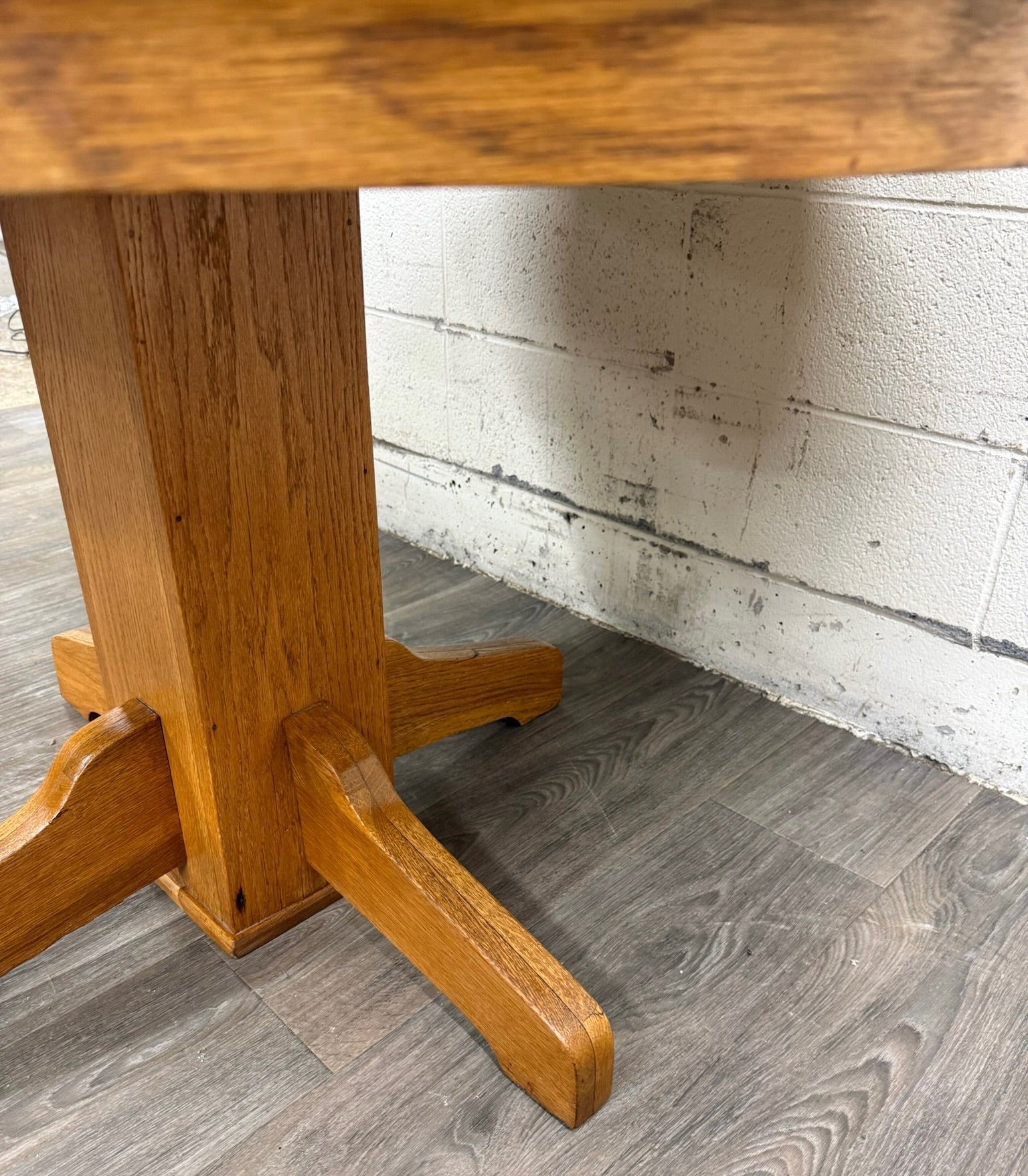 Vintage Solid Oak Round Pedestal Dining Table