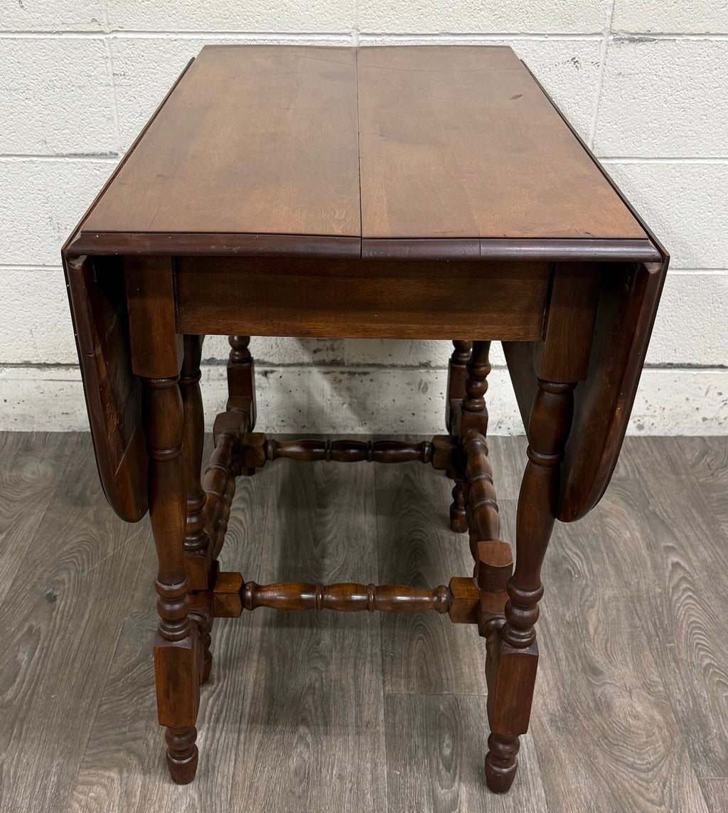 Antique 1920s Colonial Revival Solid Maple Gateleg Drop Leaf Dining Table