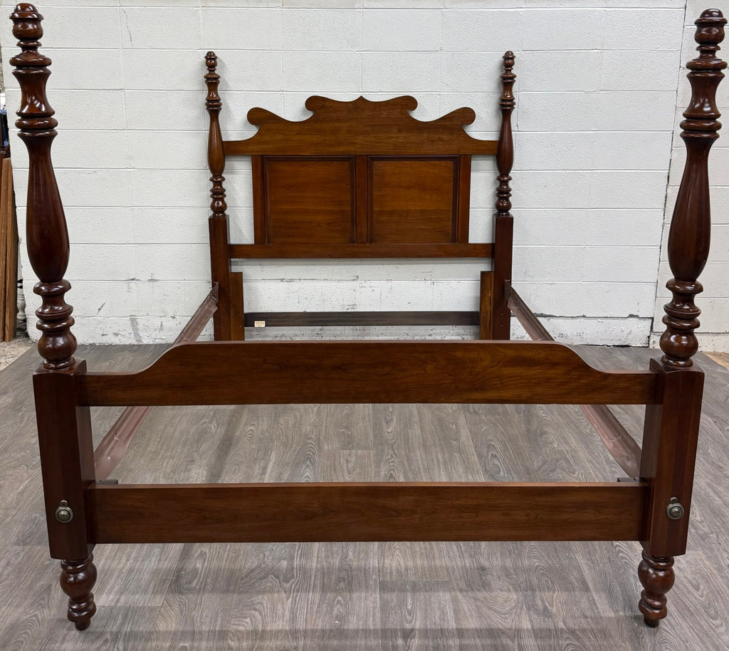 Vintage Full Size Thomasville Heirloom Collection Cherry Wood Four Poster Bed