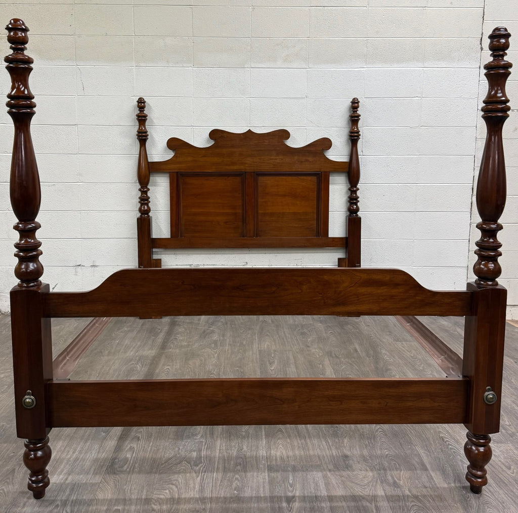Vintage Full Size Thomasville Heirloom Collection Cherry Wood Four Poster Bed