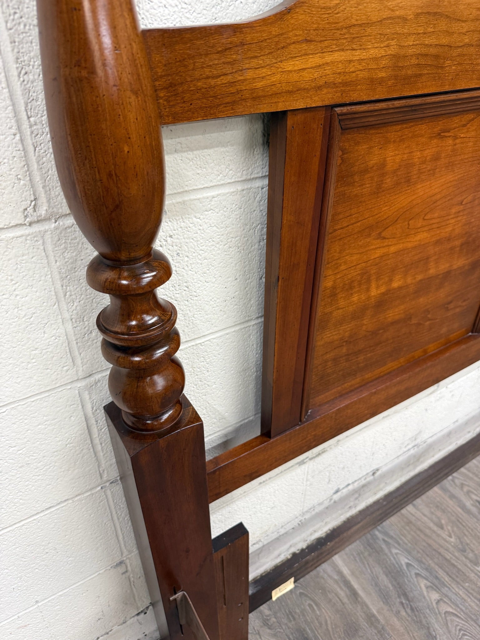 Vintage Full Size Thomasville Heirloom Collection Cherry Wood Four Poster Bed