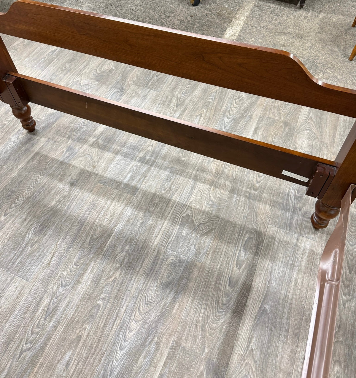 Vintage Full Size Thomasville Heirloom Collection Cherry Wood Four Poster Bed