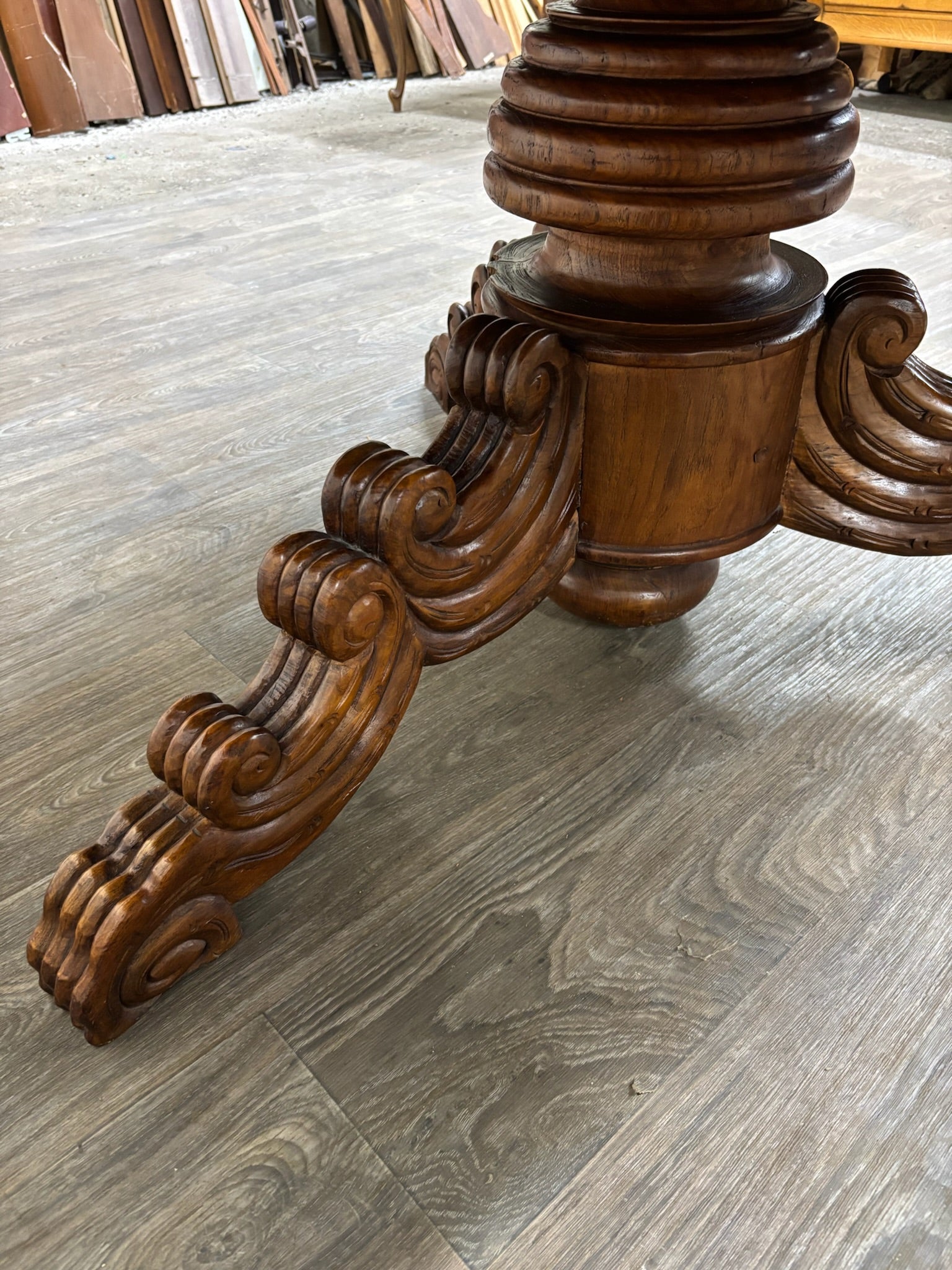 Antique French Renaissance Revival Victorian Renaissance Solid Oak Dining Table