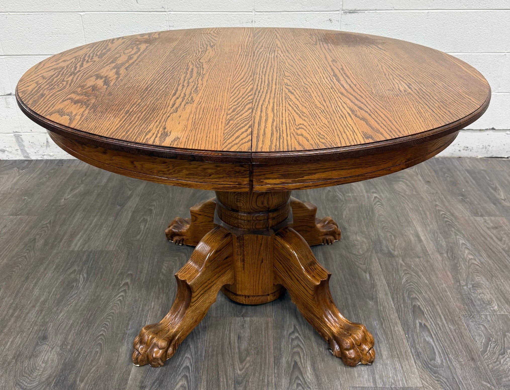 Vintage 48 Inch Round Quarter Sawn Oak Lion Paw Claw Foot Pedestal Dining Table