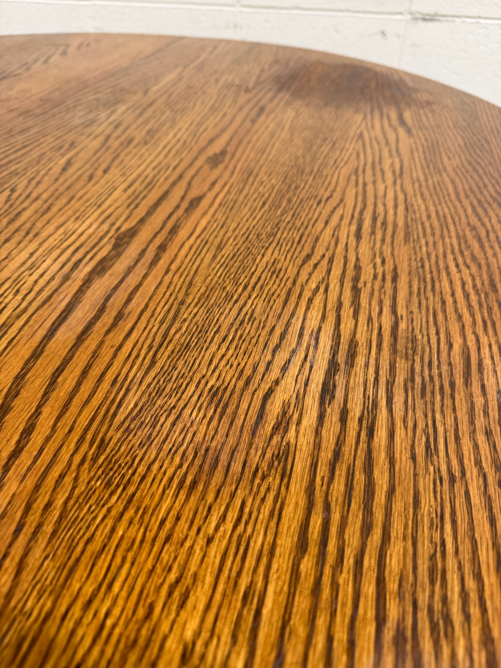 Vintage 48 Inch Round Quarter Sawn Oak Lion Paw Claw Foot Pedestal Dining Table