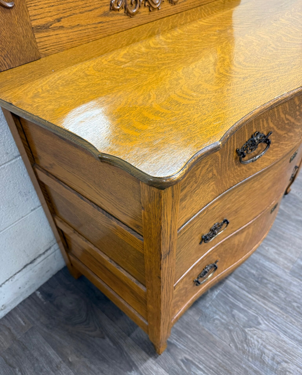 Antique Victorian Tiger Oak Serpentine Dresser with Beveled Mirror