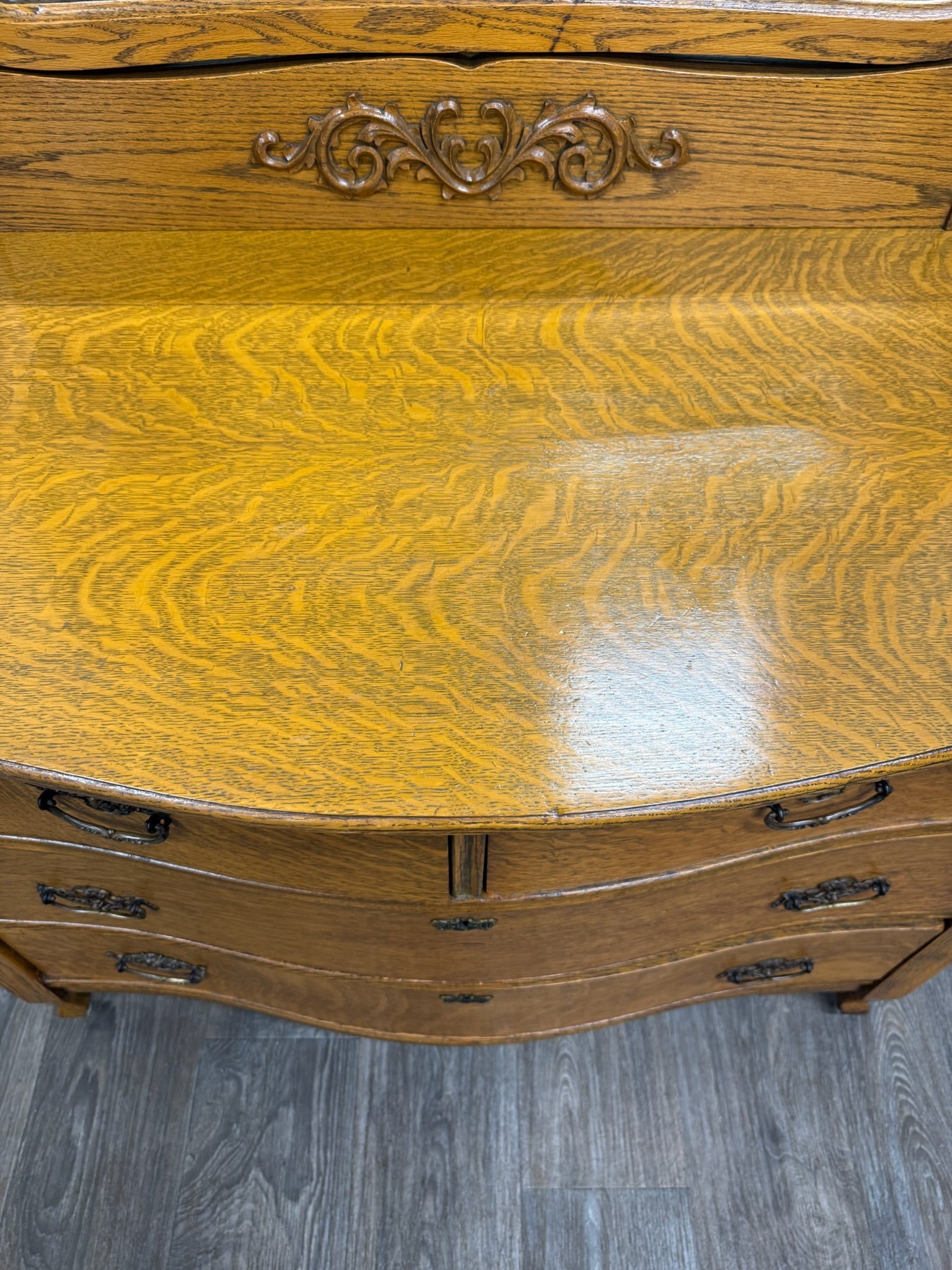 Antique Victorian Tiger Oak Serpentine Dresser with Beveled Mirror