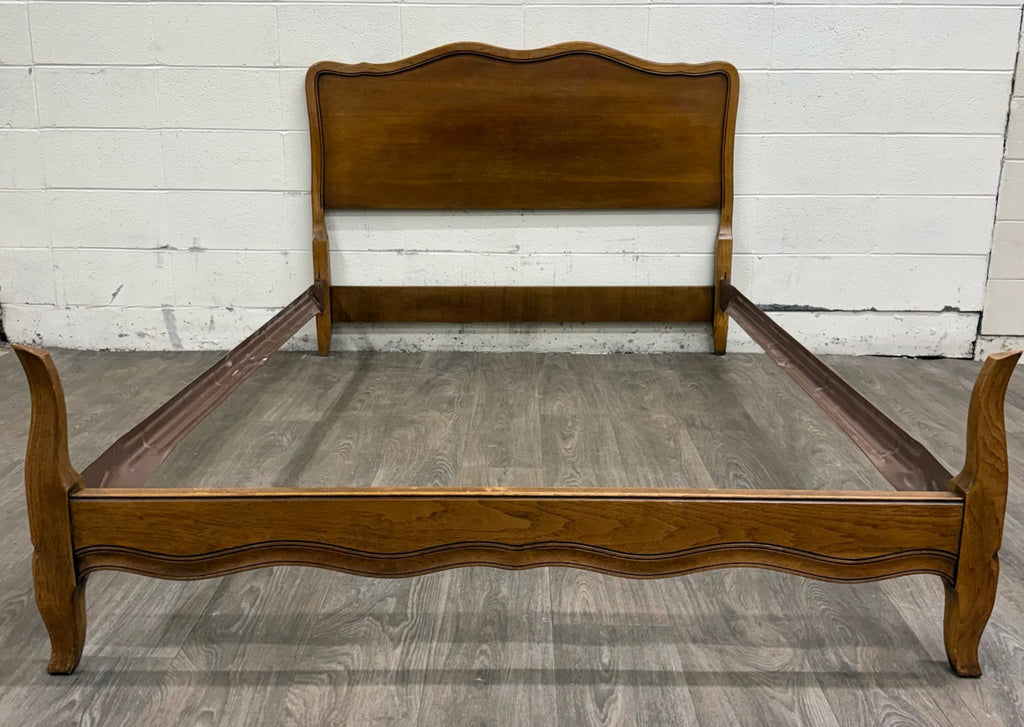 Vintage Full Size French Provincial Solid Oak Bed