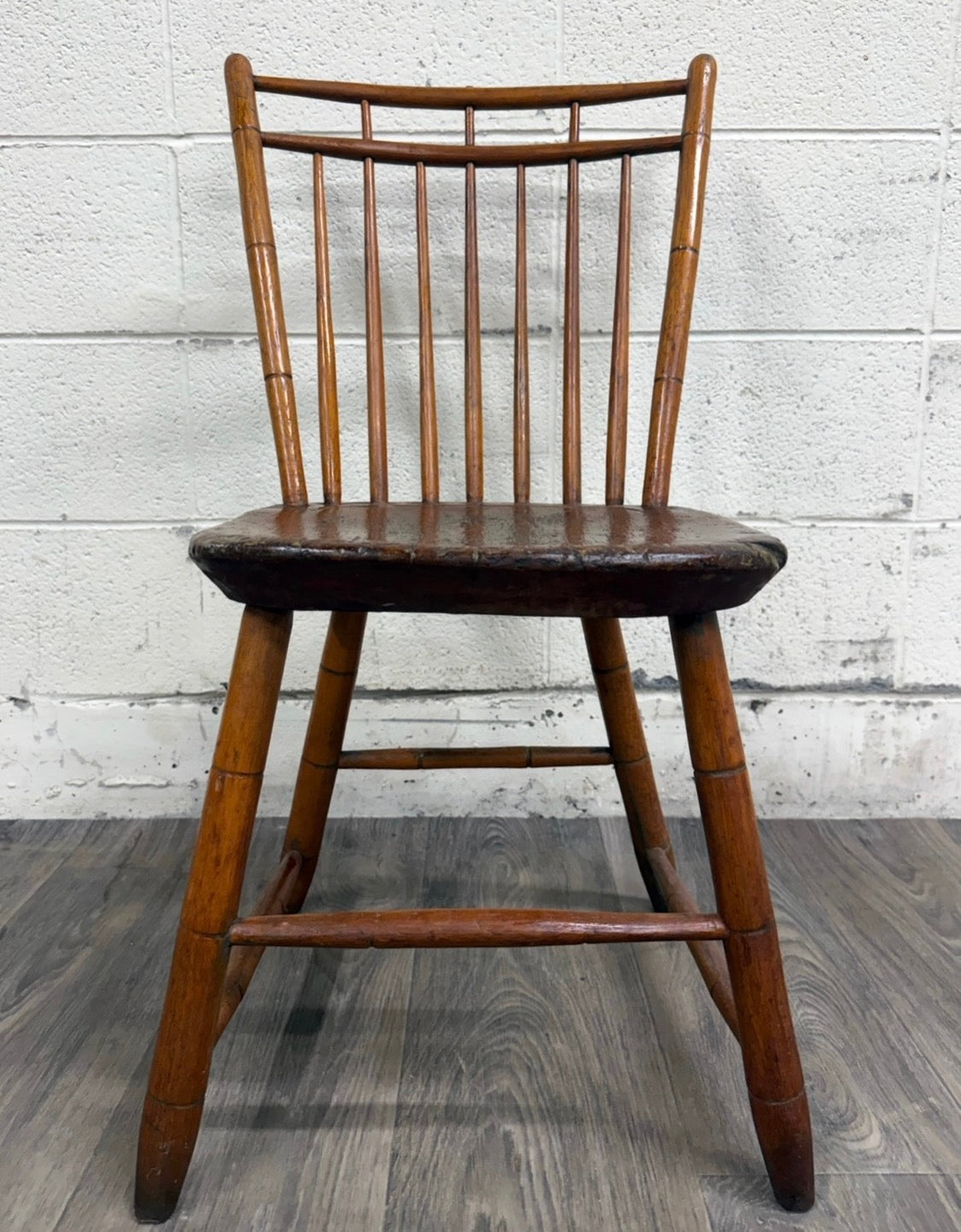 Antique American Windsor Farmhouse Style Plank Seat Dining Chair