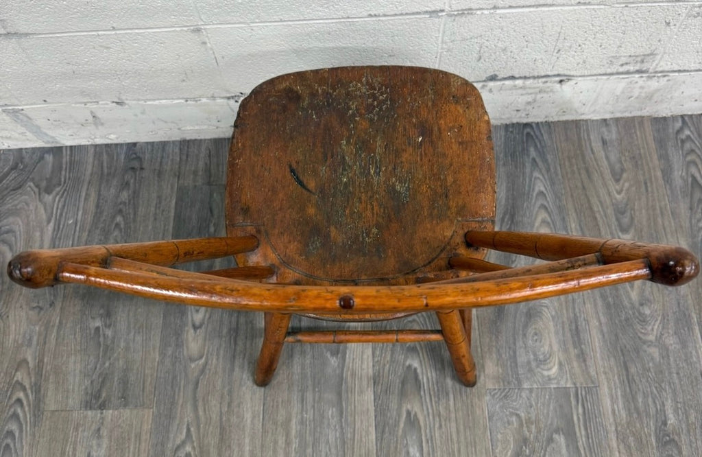 Antique American Windsor Farmhouse Style Plank Seat Dining Chair