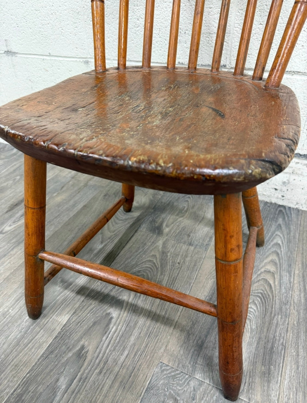 Antique American Windsor Farmhouse Style Plank Seat Dining Chair
