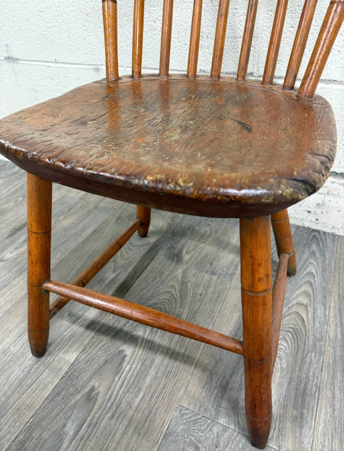 Antique American Windsor Farmhouse Style Plank Seat Dining Chair