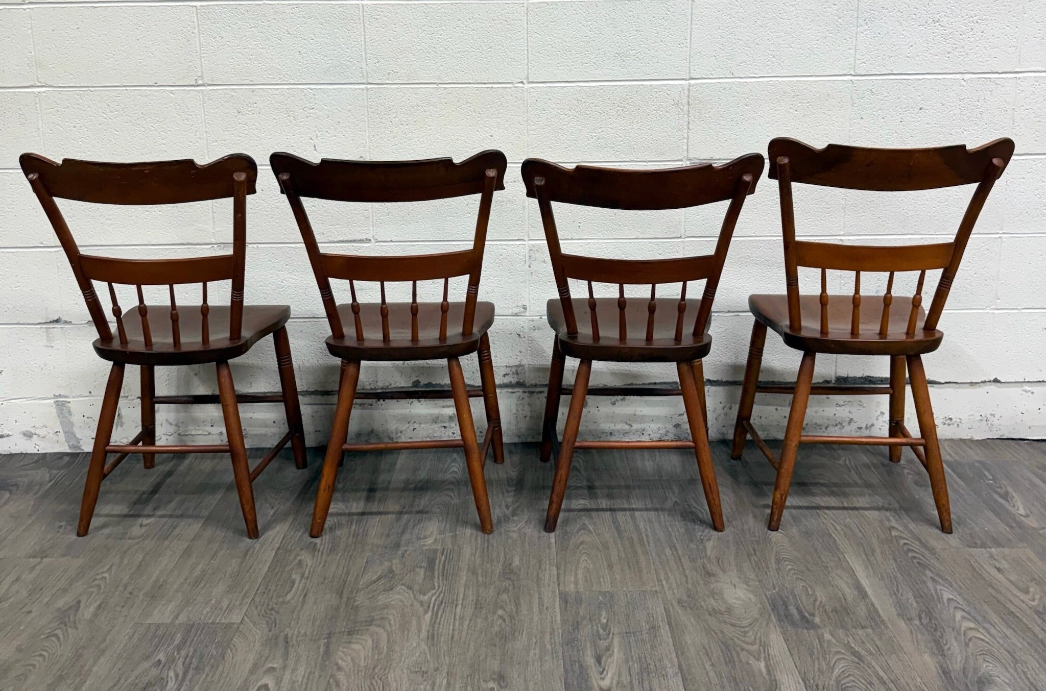 Antique American Country Farmhouse Plank Seat Dining Chairs - Set of 4