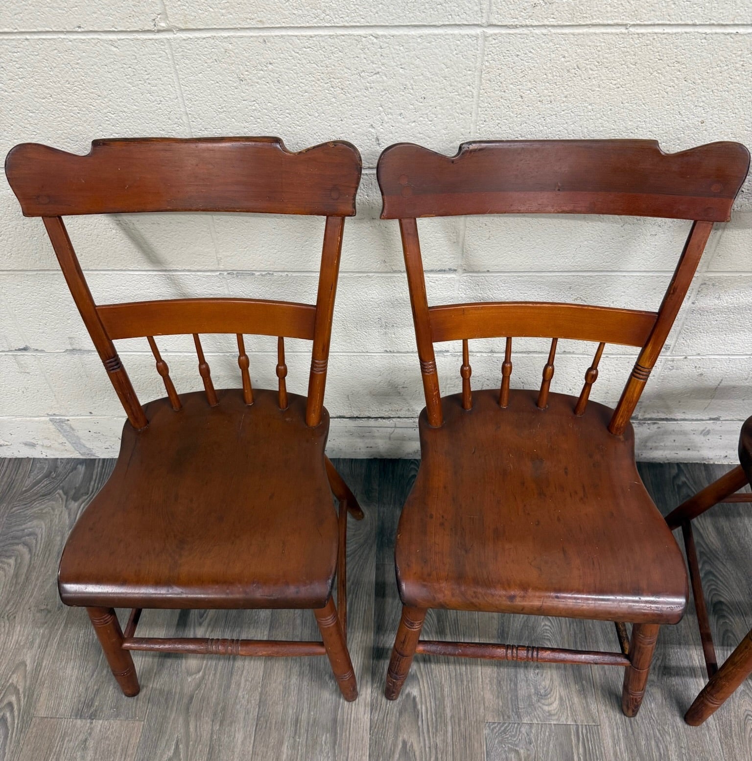 Antique American Country Farmhouse Plank Seat Dining Chairs - Set of 4