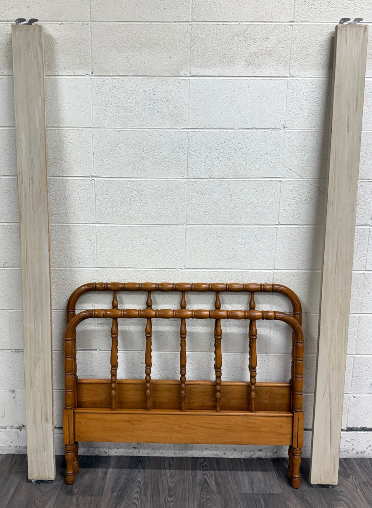 Vintage Twin Size Jenny Lind Bed