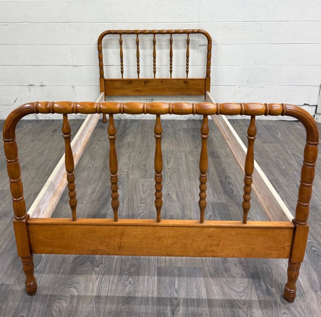 Vintage Twin Size Jenny Lind Bed