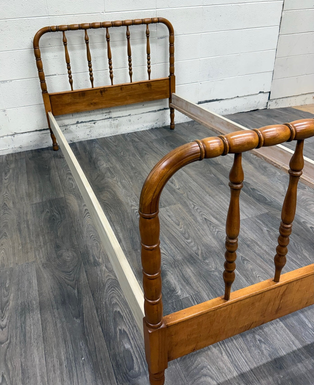 Vintage Twin Size Jenny Lind Bed