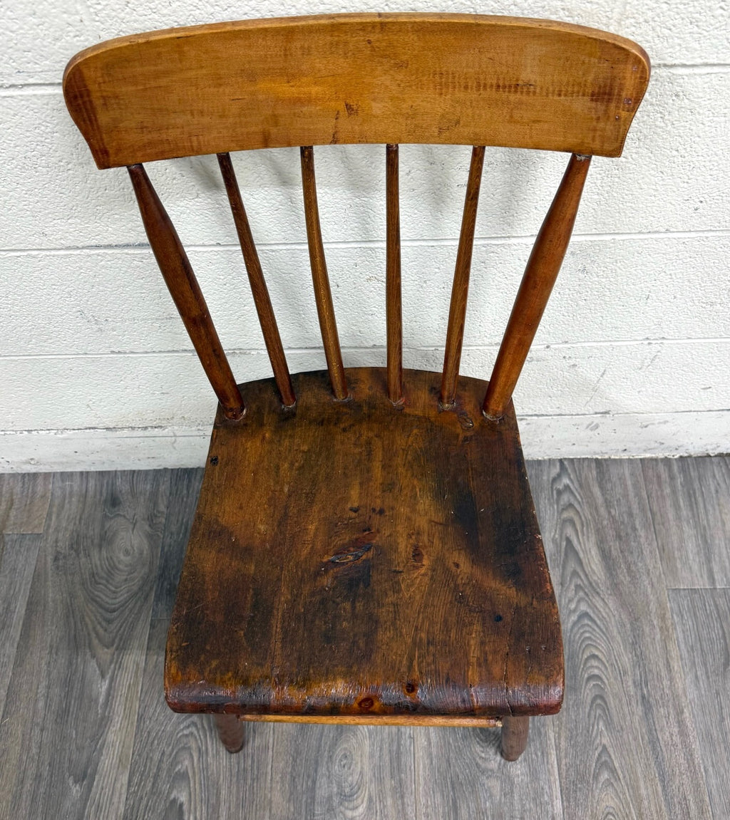 Antique American Windsor Farmhouse Style Plank Seat Dining Side Accent Chair