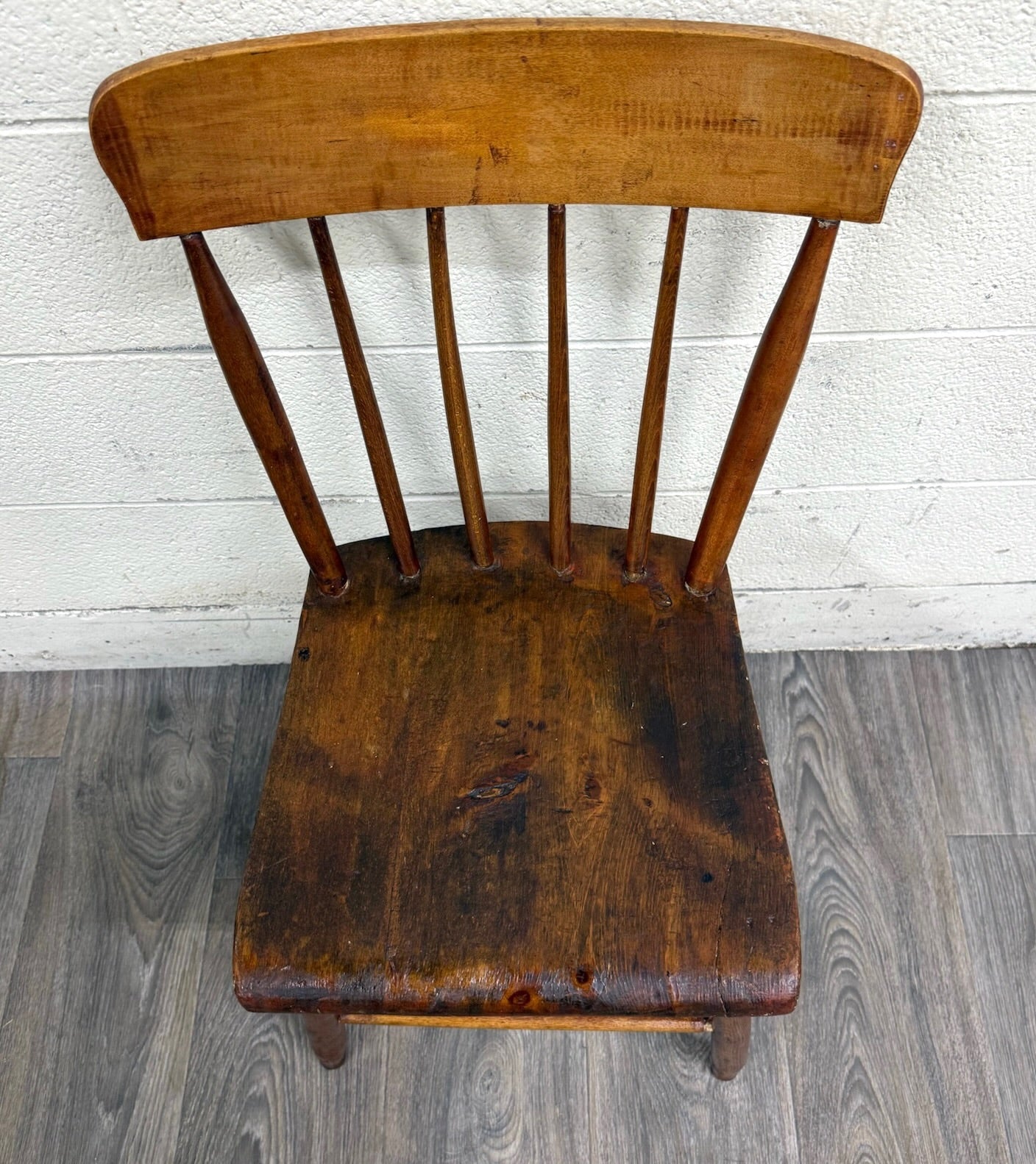 Antique American Windsor Farmhouse Style Plank Seat Dining Side Accent Chair